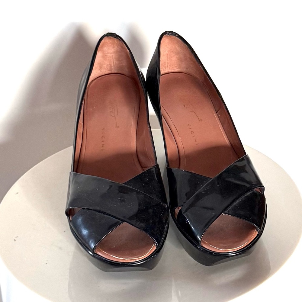 Vicini Tapeet Black Patent Leather Platform Peep Toe Heels Shoes - Picture 4 of 15